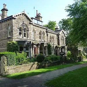 Alexandra Court Bed & Breakfast