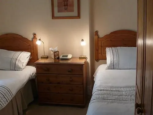 Alamah Guest House Harrogate 4*,
